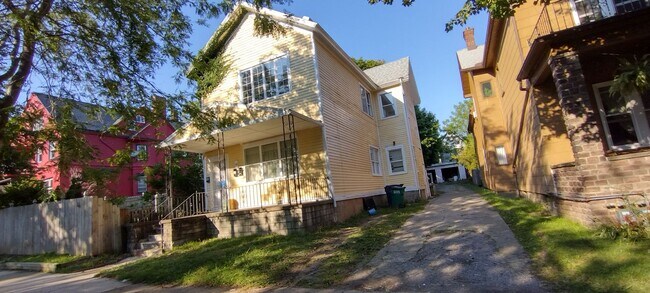 Foto del edificio - 39 Fargo Ave