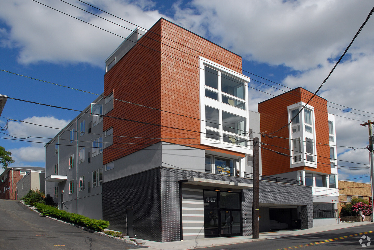 Foto del edificio - 445 Fairview Ave