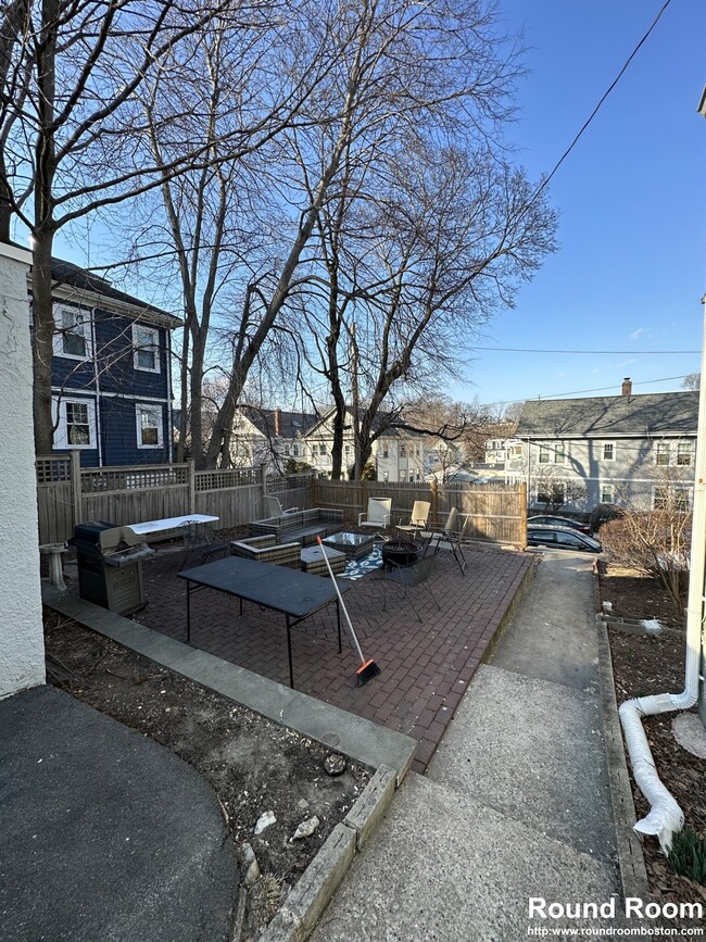 Building Photo - 17 Cufflin St