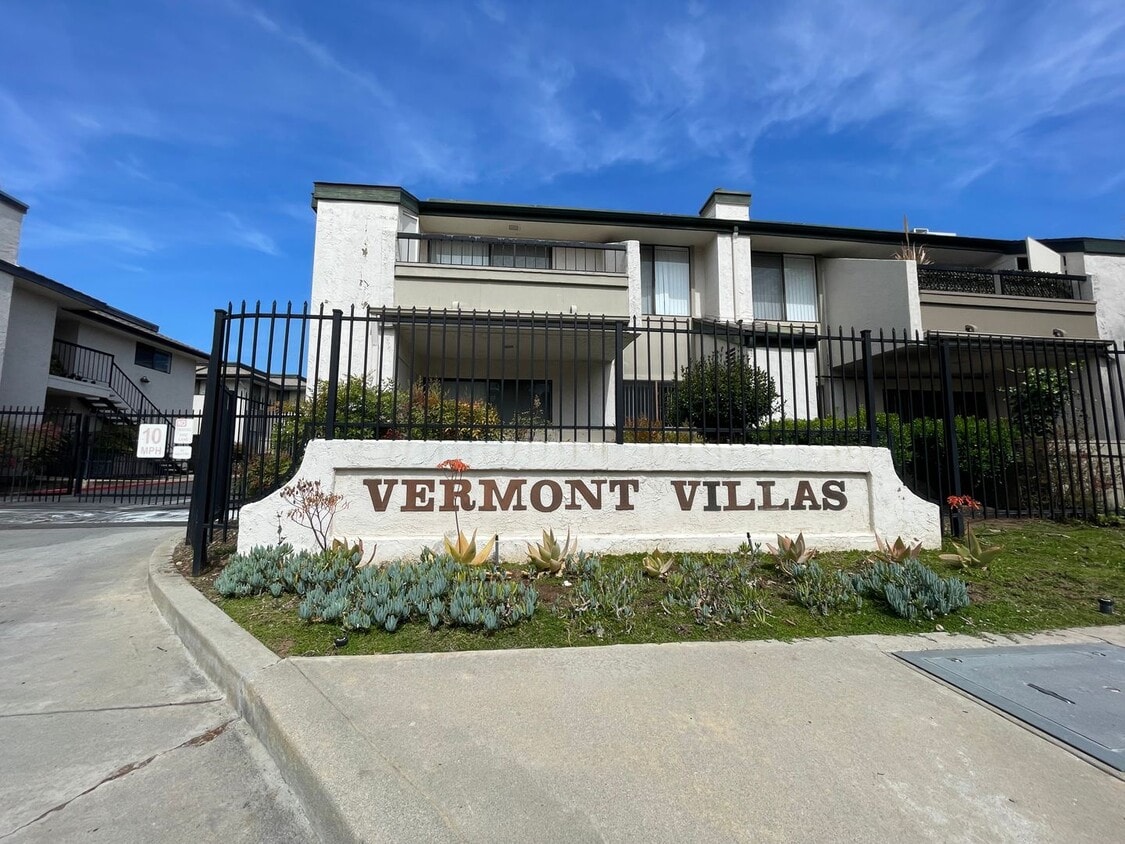 450 W Vermont Ave, Escondido, CA 92025 Condo for Rent in Escondido