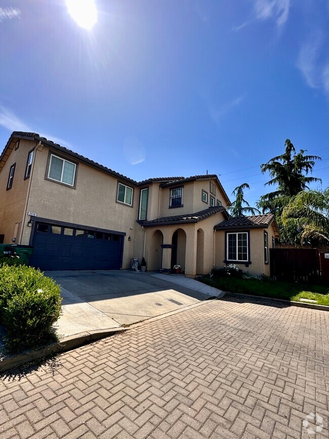 Building Photo - 2514 Mercato Ln