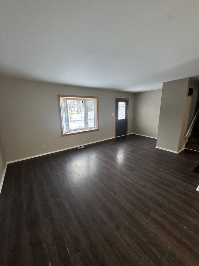 Building Photo - Great NE