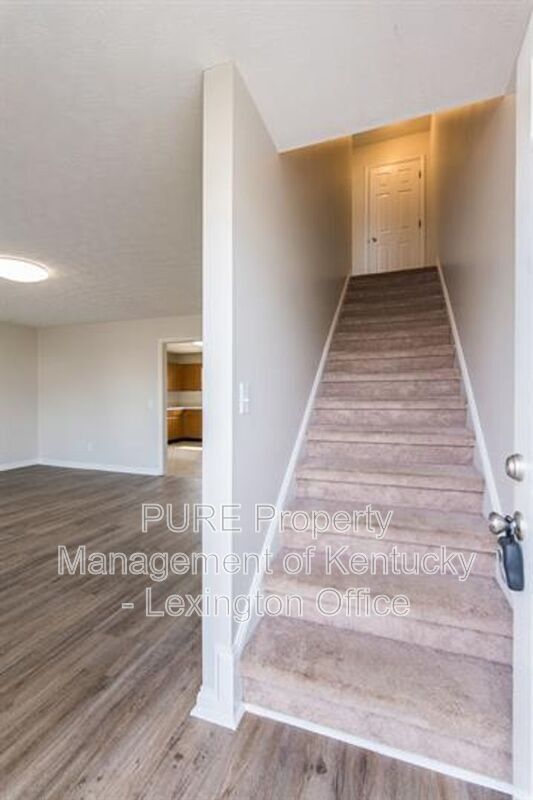 Building Photo - 308 Pigeon Ct