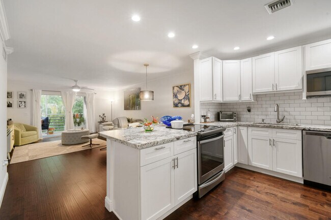 Foto del edificio - 717 US-1