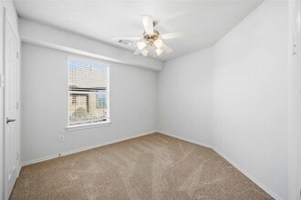 Building Photo - 3205 Victorian Manor Ln