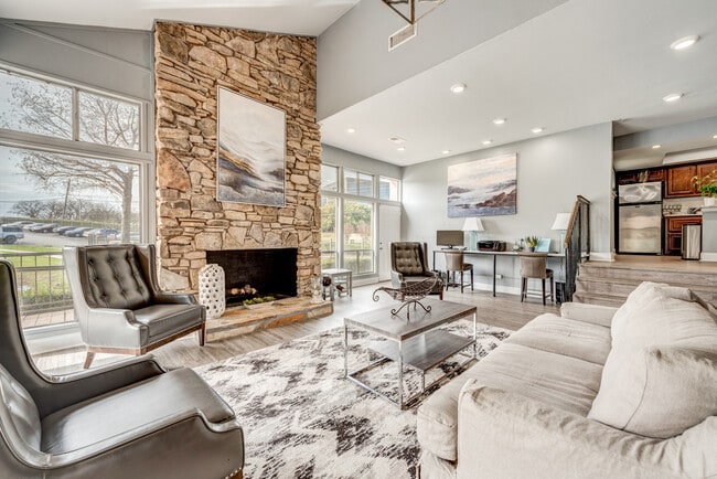 Building Photo - Tower Village Apartments