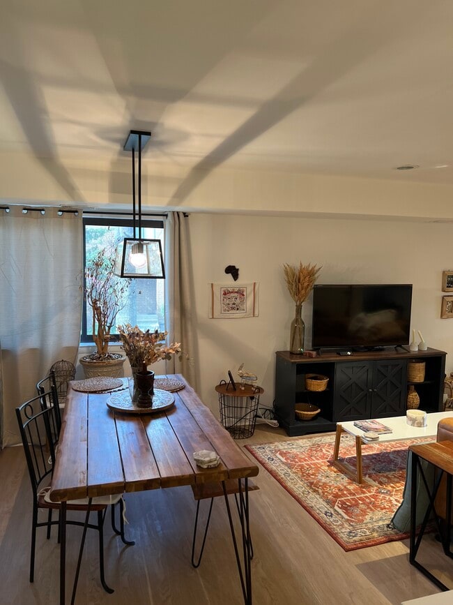 dinning room - 3149 Berry Rd NE