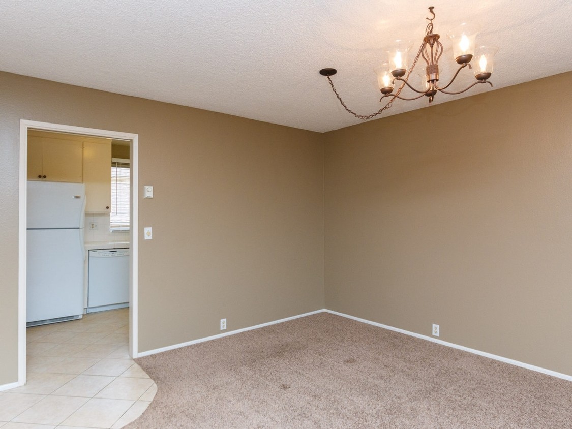 Dining Area - 1021 Martina Ct