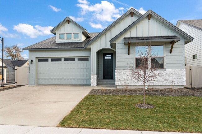 Building Photo - 1806 N Black Elm Ln