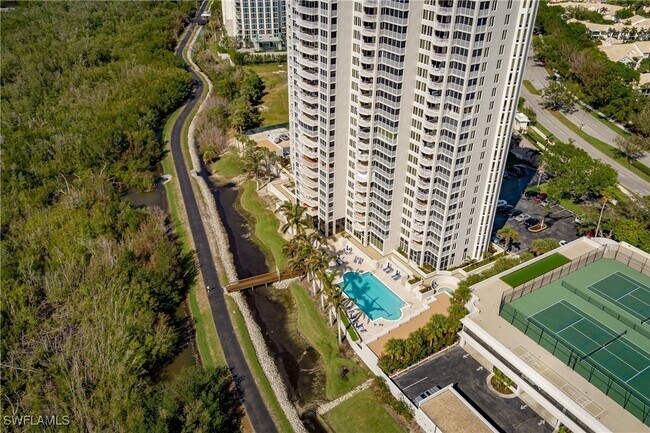 Building Photo - 6849 Grenadier Blvd