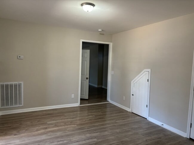 Building Photo - 3503 S Broad Pl SW