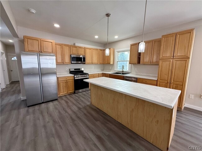 Building Photo - 125 Thomas St