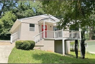 Building Photo - 2121 Nichols Ln