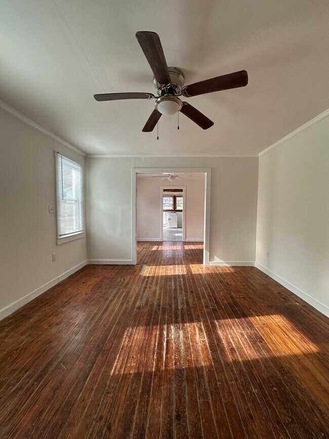 Foto del edificio - In town - 3 Bedroom, 1 bathroom house move-in ready