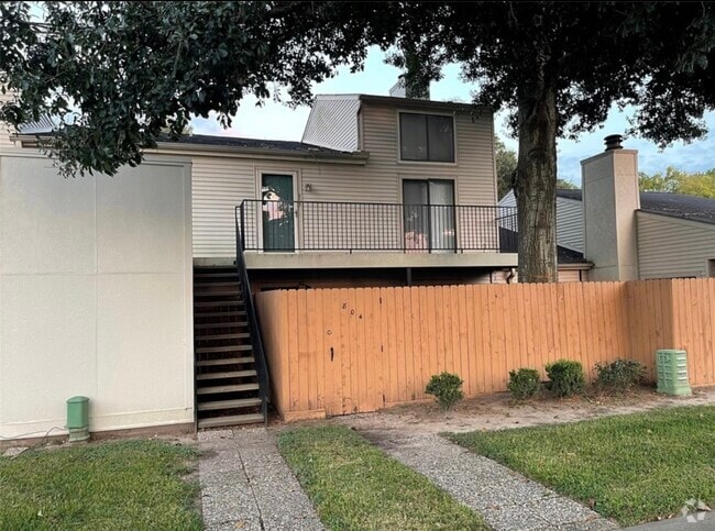 Building Photo - 6401 Deihl Rd