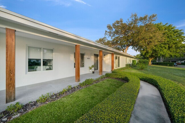 Building Photo - 5835 SW 100th Terrace