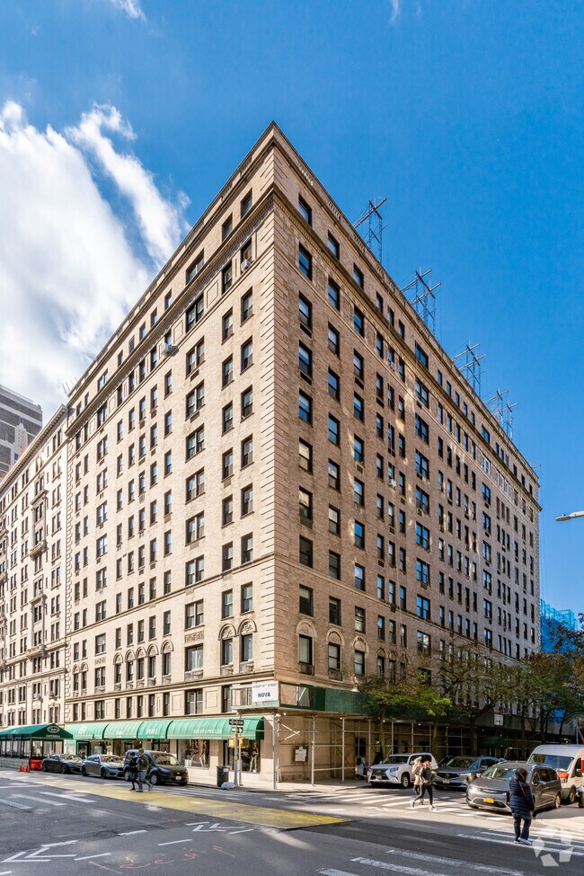 Building Photo - 14-30 E 90th St