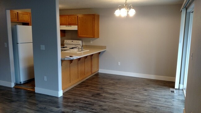 Building Photo - 104 Rice Ln