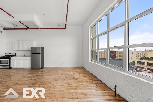 Foto del edificio - 385 Troutman St