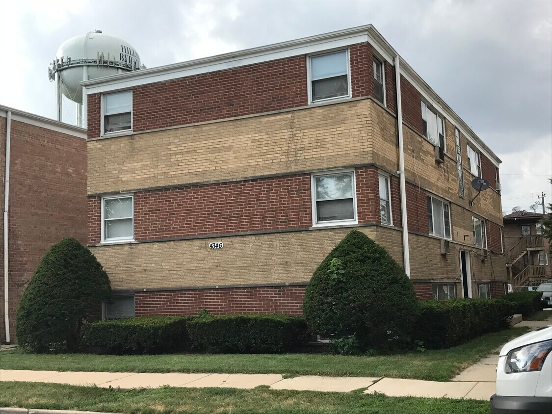 Building Photo - 4346 Warren Ave