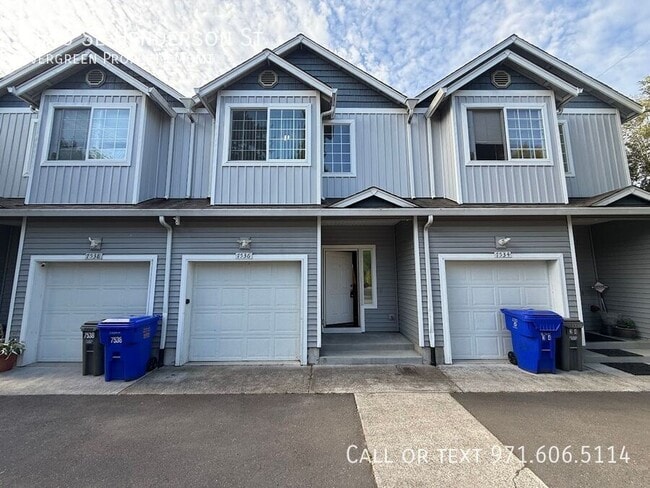Photo - 7536 SE Henderson St Townhome