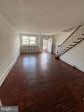 Building Photo - 249 N Linden Ave