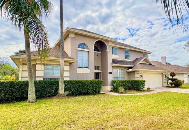 Available NOW! Spacious 4 Bedroom, 2.5 bath Pool Home - Hunter's Creek! - Available NOW!  Spacious 4 Bedroom, 2.5 bath Pool Home - Hunter's Creek!