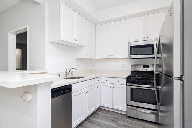 Interior Photo - 2201 Beverly Glen Blvd.