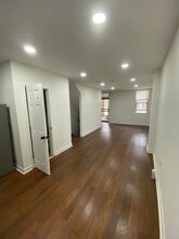 Building Photo - 423 N Highland Ave