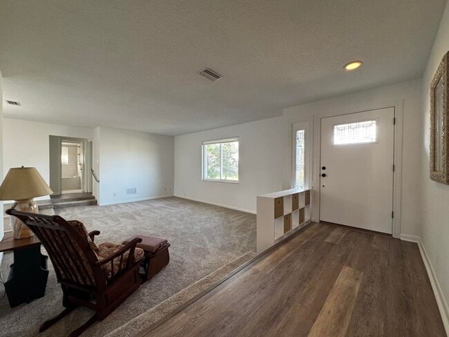 Building Photo - 3/2.5 in Oak Forest of Ormond Beach