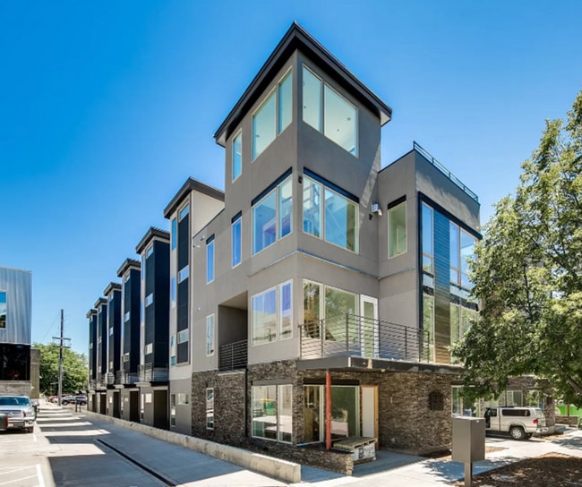 Building Photo - 2649 17th St