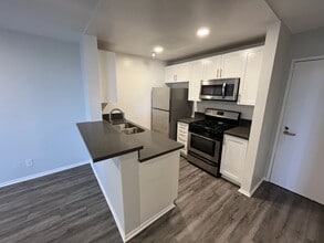 Interior Photo - 1223 Federal Ave