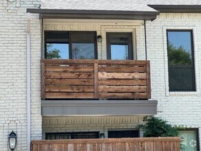 Building Photo - 1503 N Garrett Ave