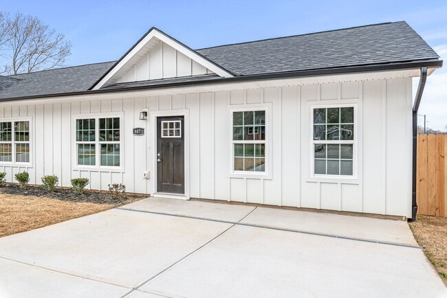 Beautiful Two Bedroom Duplex in Gastonia! - Beautiful Two Bedroom Duplex in Gastonia! House