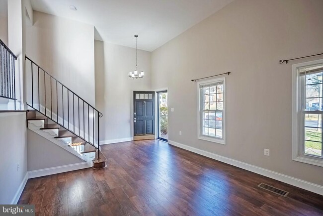 Building Photo - 6039 Liberty Bell Ct