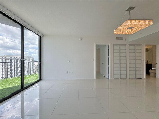 Building Photo - 5300 Paseo Blvd