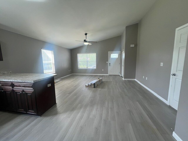 Foto del edificio - 8176 Turner Rd
