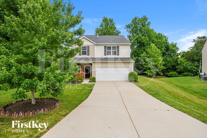 Foto principal - 7702 McCarron Way