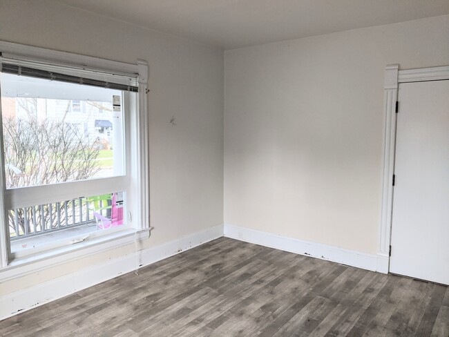 Studio #1 - 529 W Ionia St