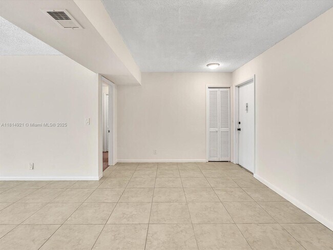 Foto del edificio - 614 NW 13th St