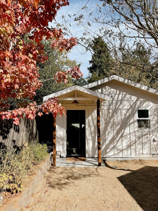 Building Photo - 46 Blake Ave