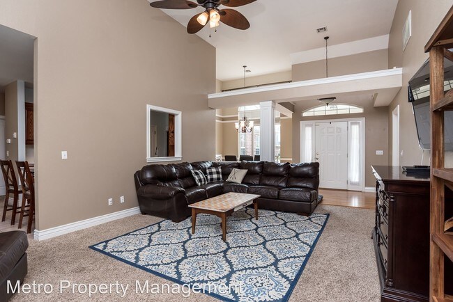 Building Photo - 4 br, 3 bath House - 5309 S 45th St