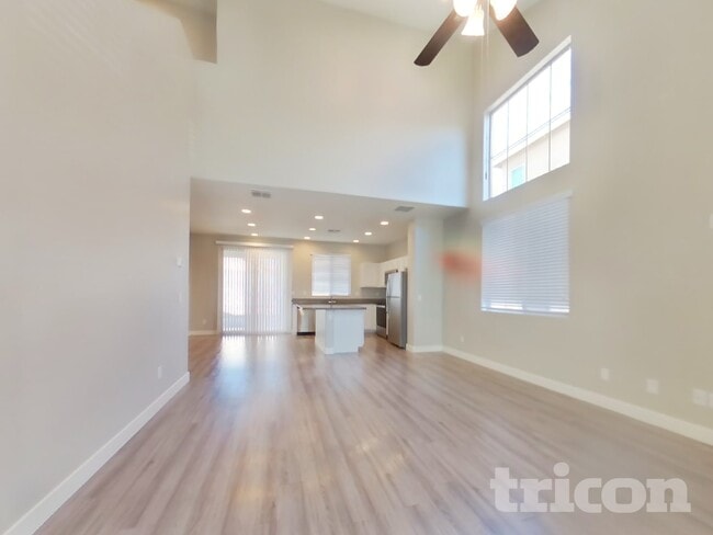 Foto del edificio - 2630 E Danbury Rd