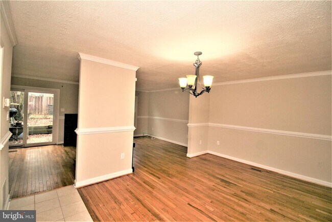 Foto del edificio - 118 Middle Point Ct