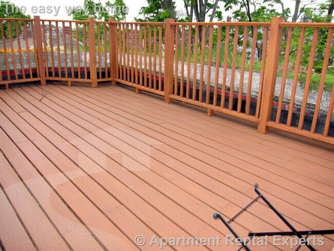 Foto del edificio - 163 Summer St