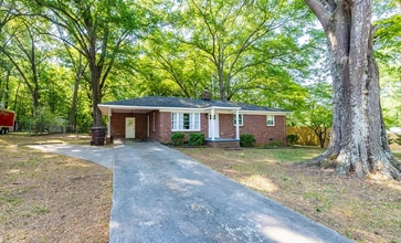 Building Photo - 308 Buchanan Cir