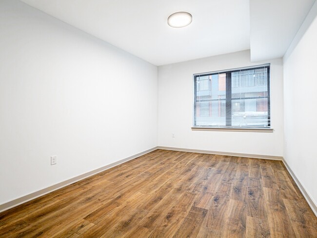 Interior Photo - Parkline