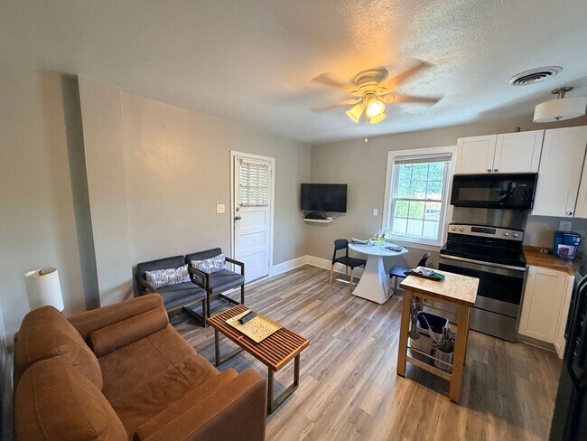 Foto del edificio - Midtown Bungalow