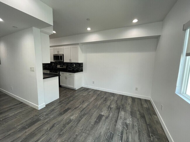 Foto del edificio - 626 W 76th St