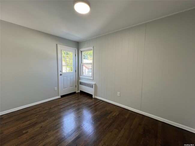 Building Photo - 51 Baisley Ave